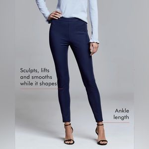 NWT New Banana Republic Devon Fit Pants in Navy Blue - Size 12